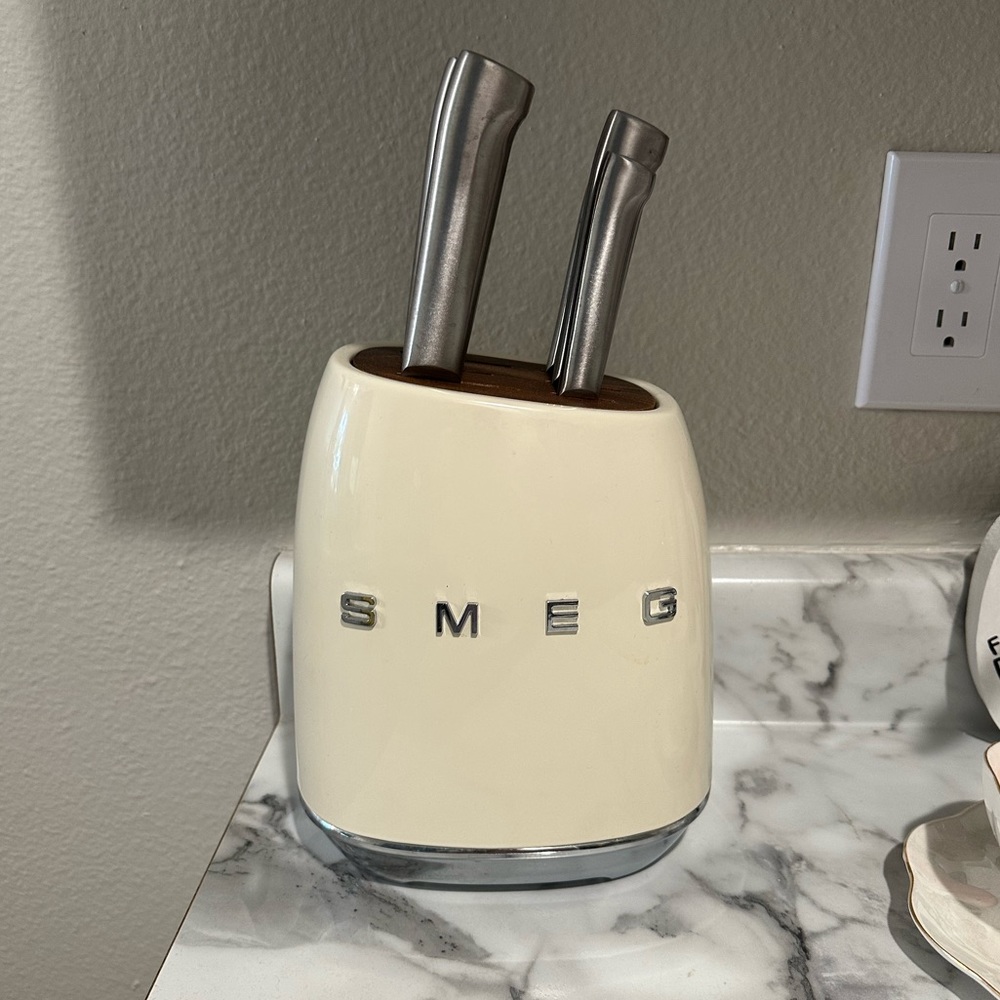 Smeg Knife Set